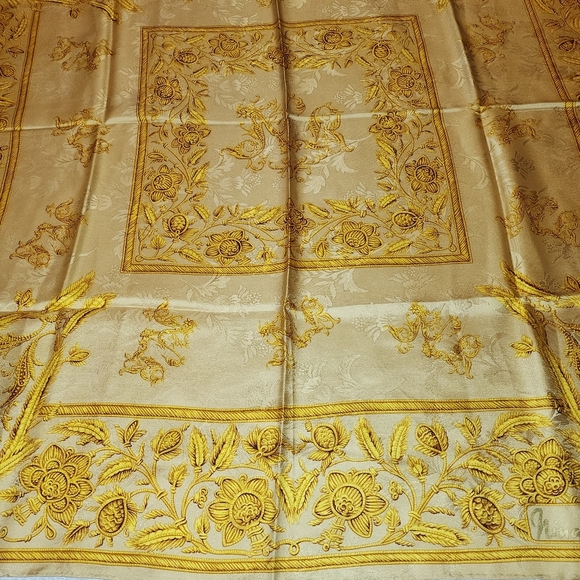 Nina Ricci Gold scarf ✨️ 💛 - Picture 11 of 14